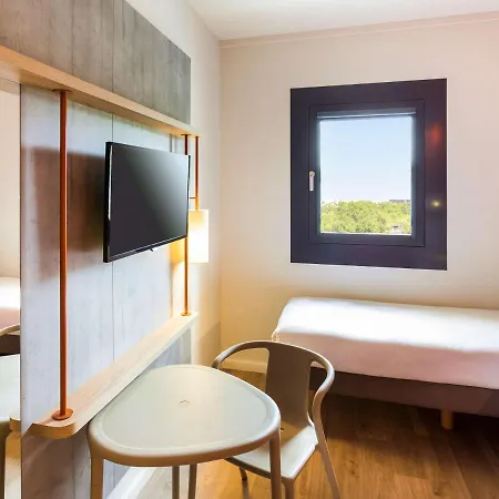 Ibis Budget Maastricht Hotel 2*