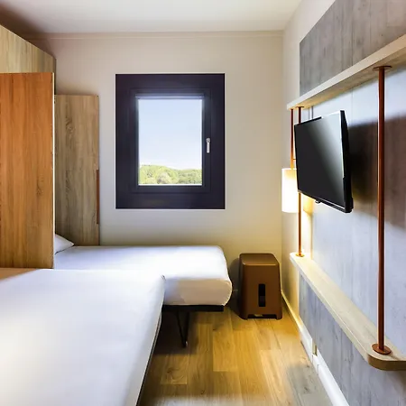 Отель Ibis Budget Maastricht Stein